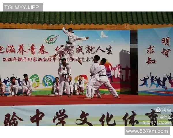 杨丽专访：从绿茵场到人生舞台的足球旅程回顾与展望